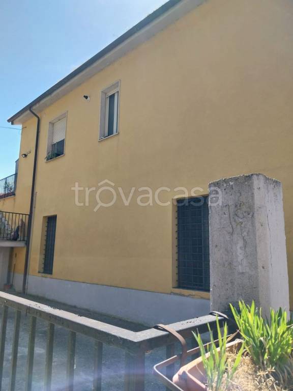 appartamento in vendita ad Arrone