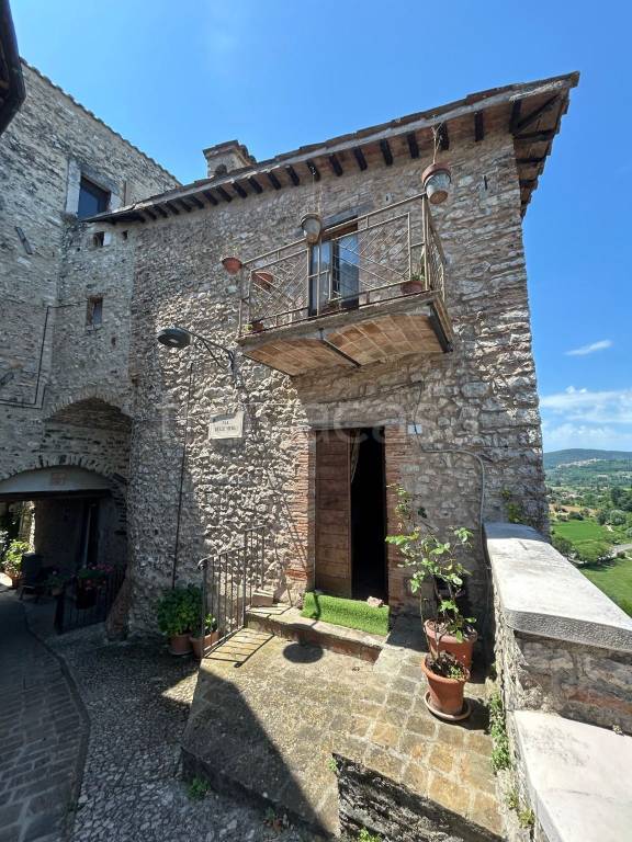 casa indipendente in vendita ad Arrone