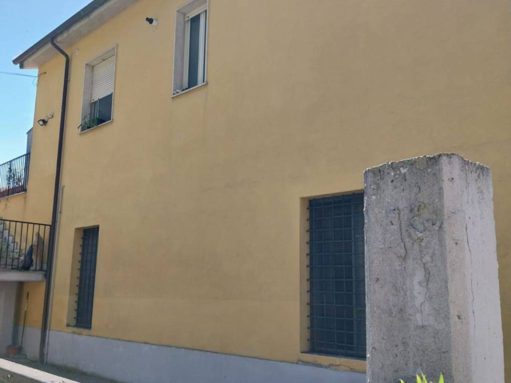 appartamento in vendita ad Arrone