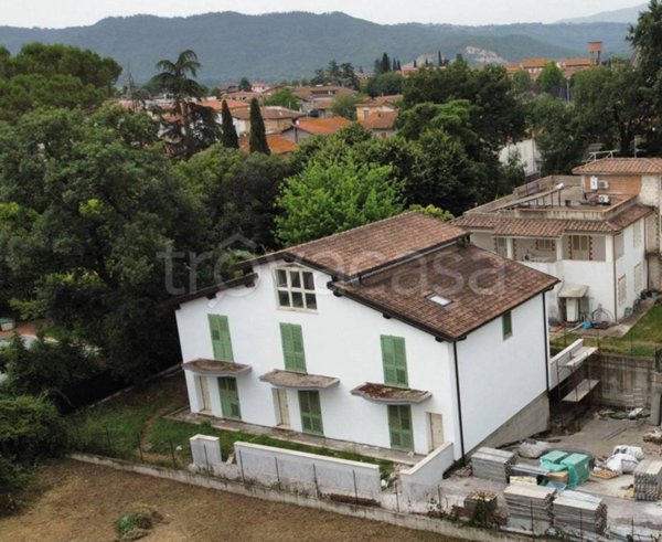 casa indipendente in vendita ad Attigliano