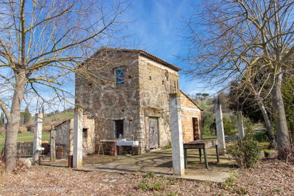 casa indipendente in vendita ad Attigliano