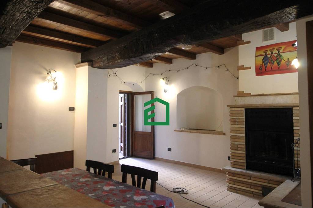 casa indipendente in vendita ad Attigliano
