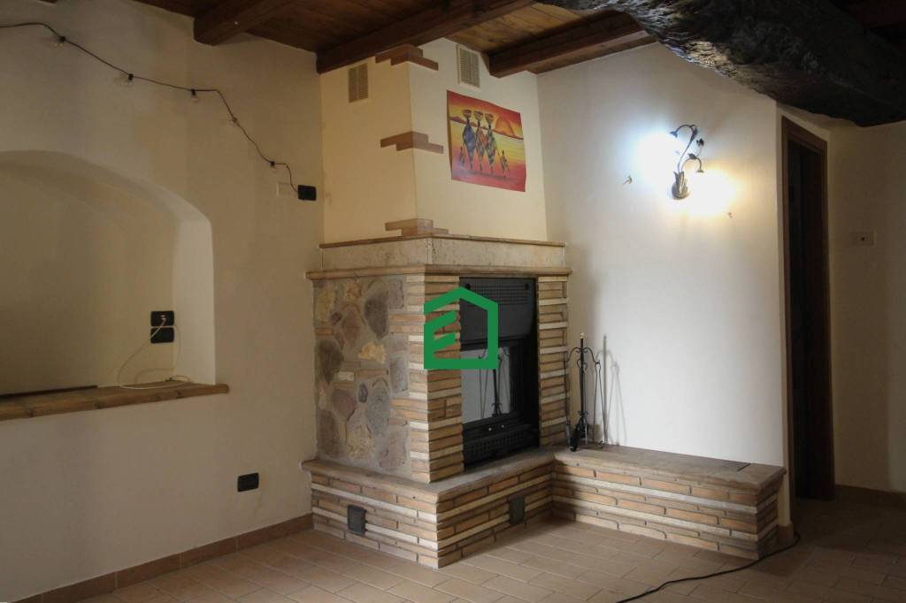 casa indipendente in vendita ad Attigliano