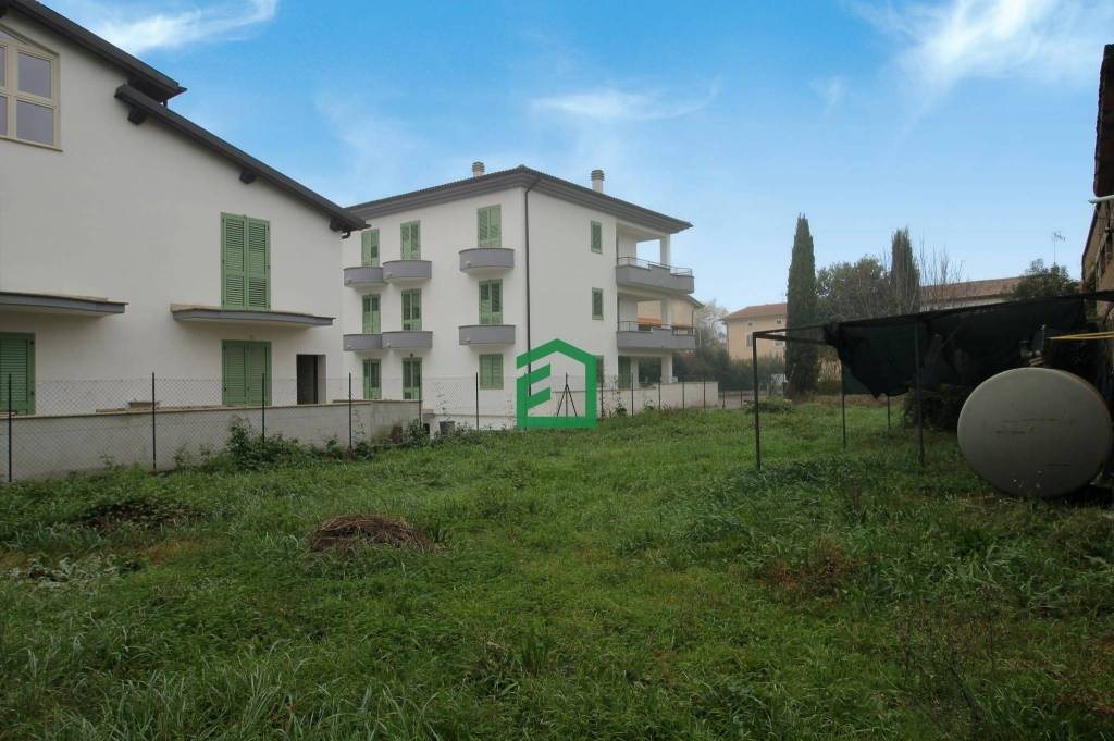 negozio in vendita ad Attigliano