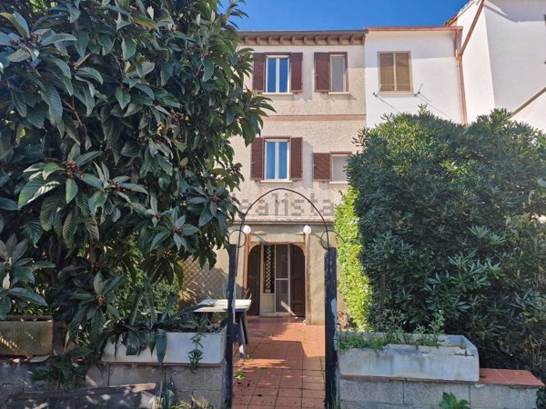 casa semindipendente in vendita ad Attigliano