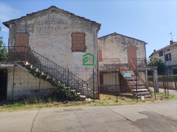 casa indipendente in vendita ad Attigliano