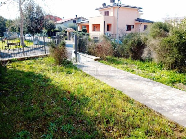 casa indipendente in vendita ad Attigliano