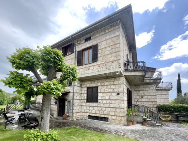 casa indipendente in vendita ad Attigliano