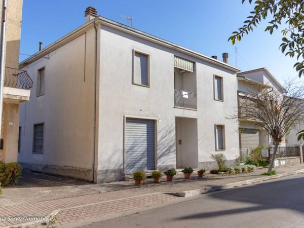 casa indipendente in vendita ad Attigliano