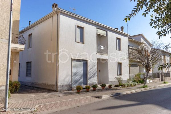 casa indipendente in vendita ad Attigliano
