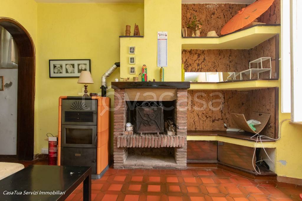 casa indipendente in vendita ad Attigliano