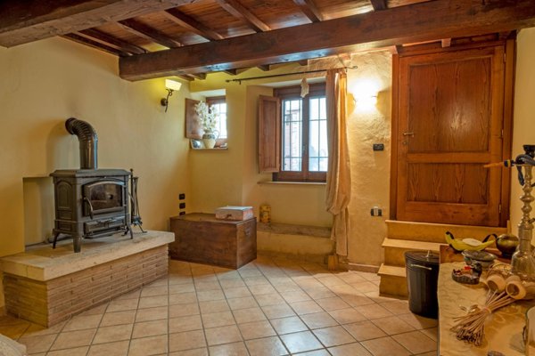 casa semindipendente in vendita ad Attigliano