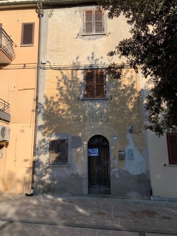 casa indipendente in vendita ad Attigliano