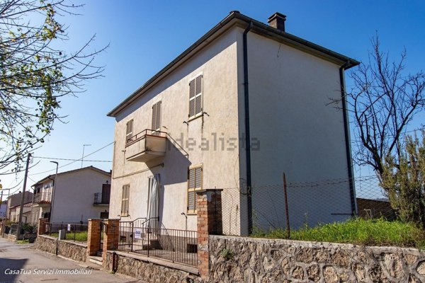 casa indipendente in vendita ad Attigliano