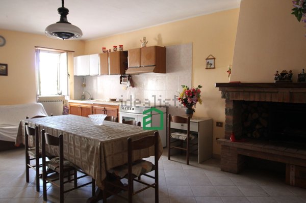 casa indipendente in vendita ad Attigliano in zona Madonna delle Grazie