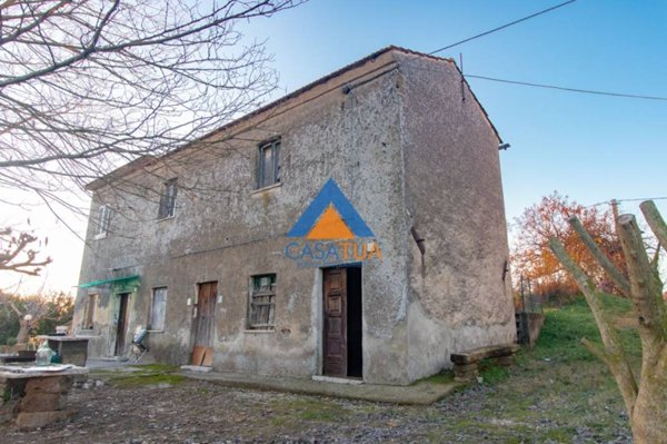 casa indipendente in vendita ad Attigliano