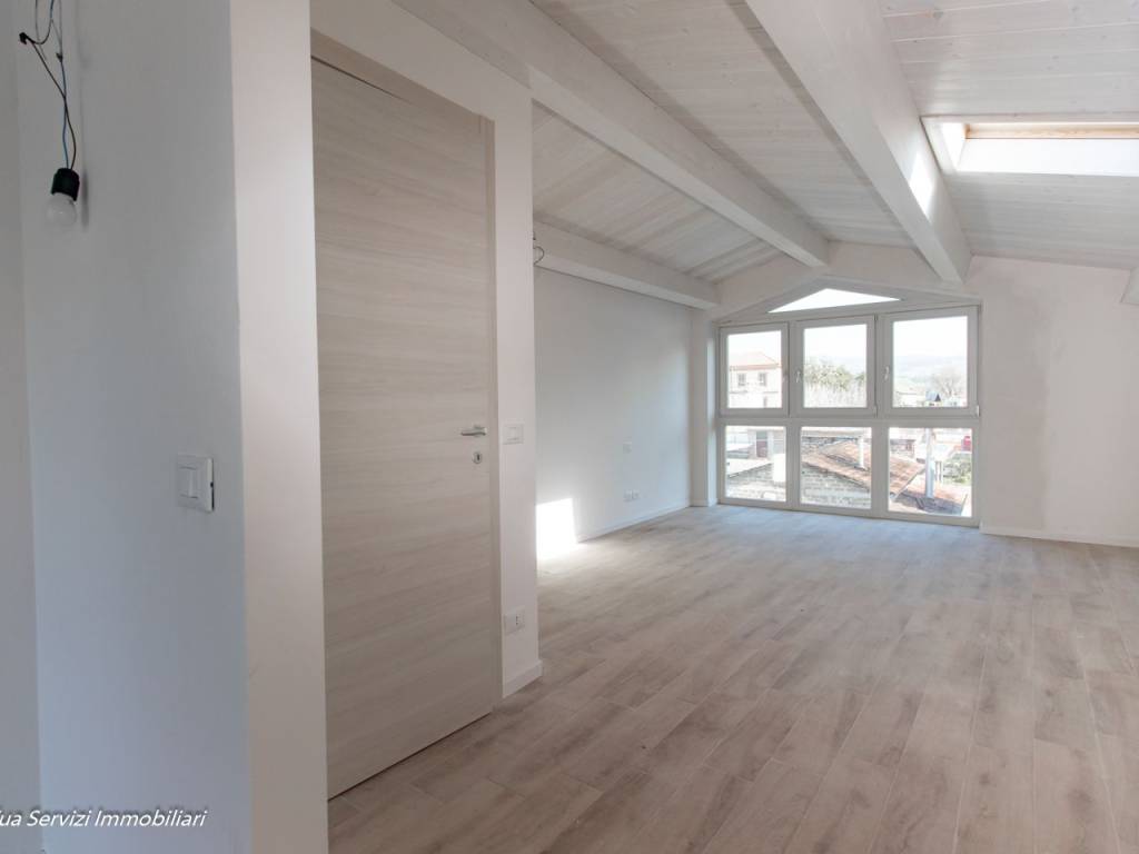 casa indipendente in vendita ad Attigliano