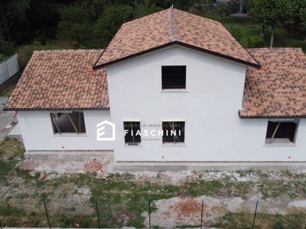 casa indipendente in vendita ad Attigliano