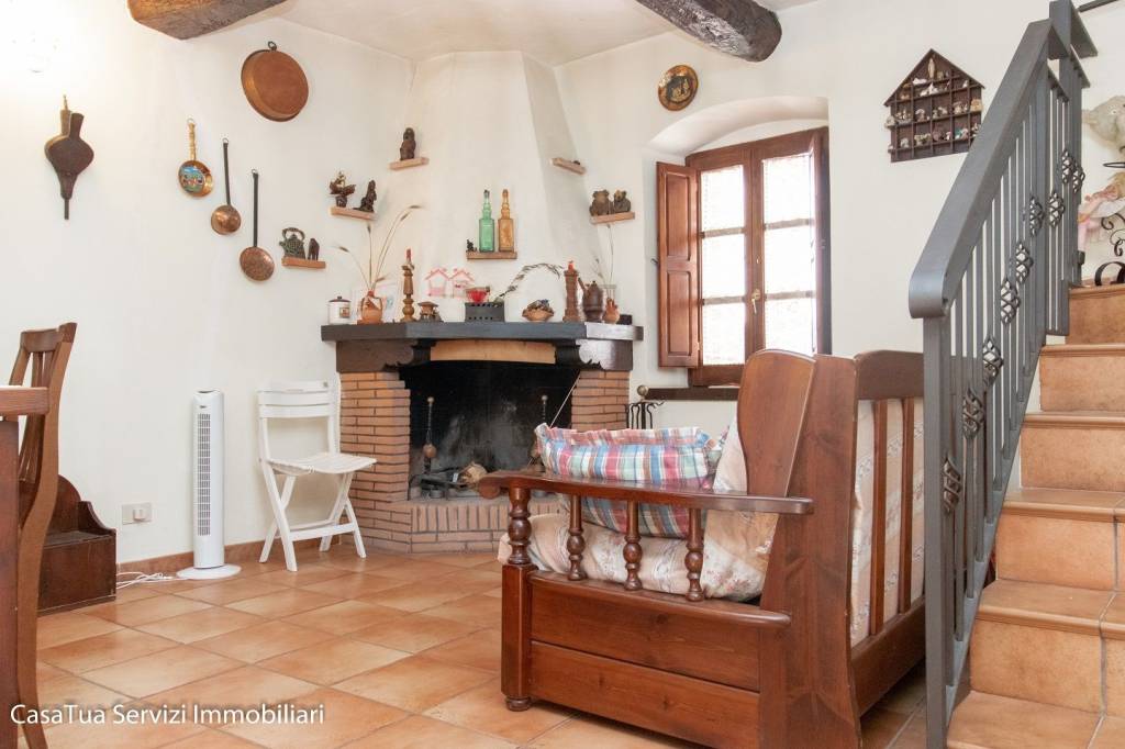 casa indipendente in vendita ad Attigliano in zona Madonna delle Grazie
