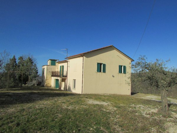 casa indipendente in vendita a Baschi