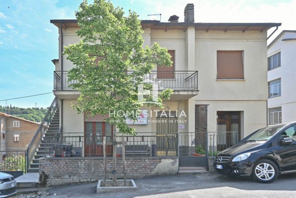 appartamento in vendita a Baschi