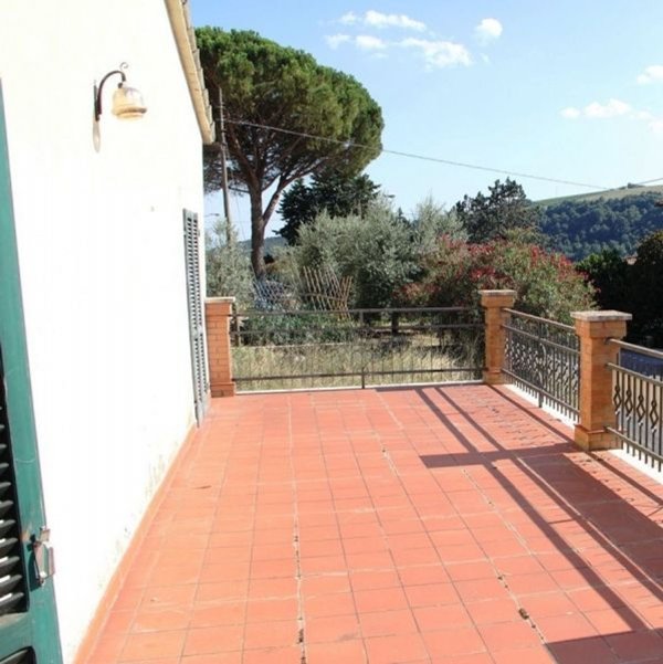 casa semindipendente in vendita a Baschi