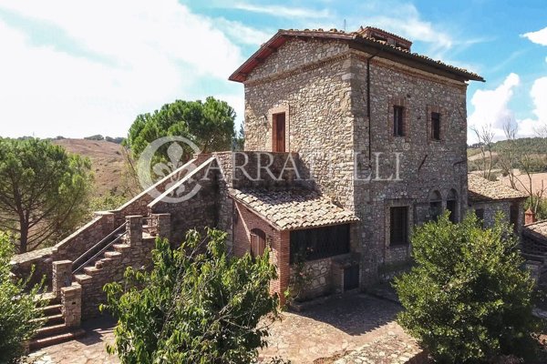 casa indipendente in vendita a Baschi