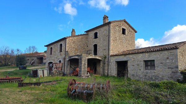 azienda agricola in vendita a Baschi