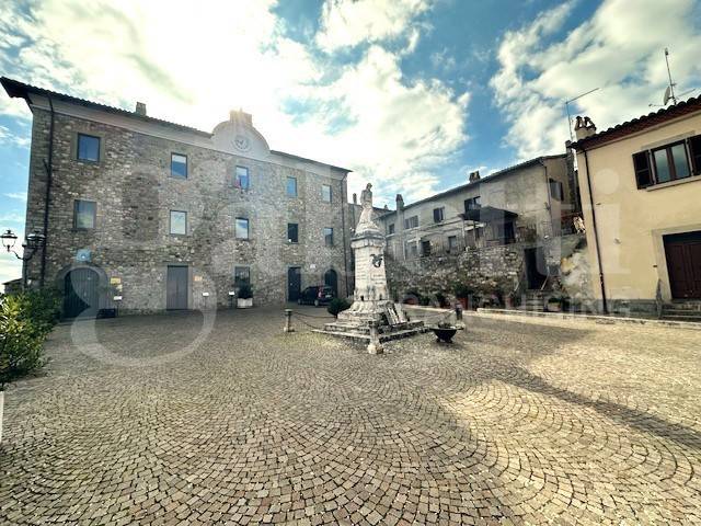 appartamento in vendita a Baschi