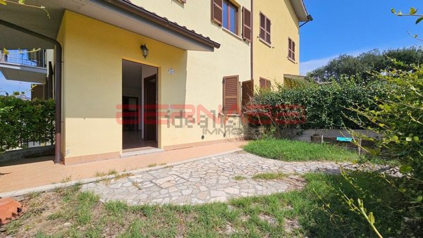 quadrivano in vendita a Baschi