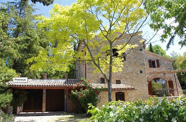 casale in vendita a Baschi
