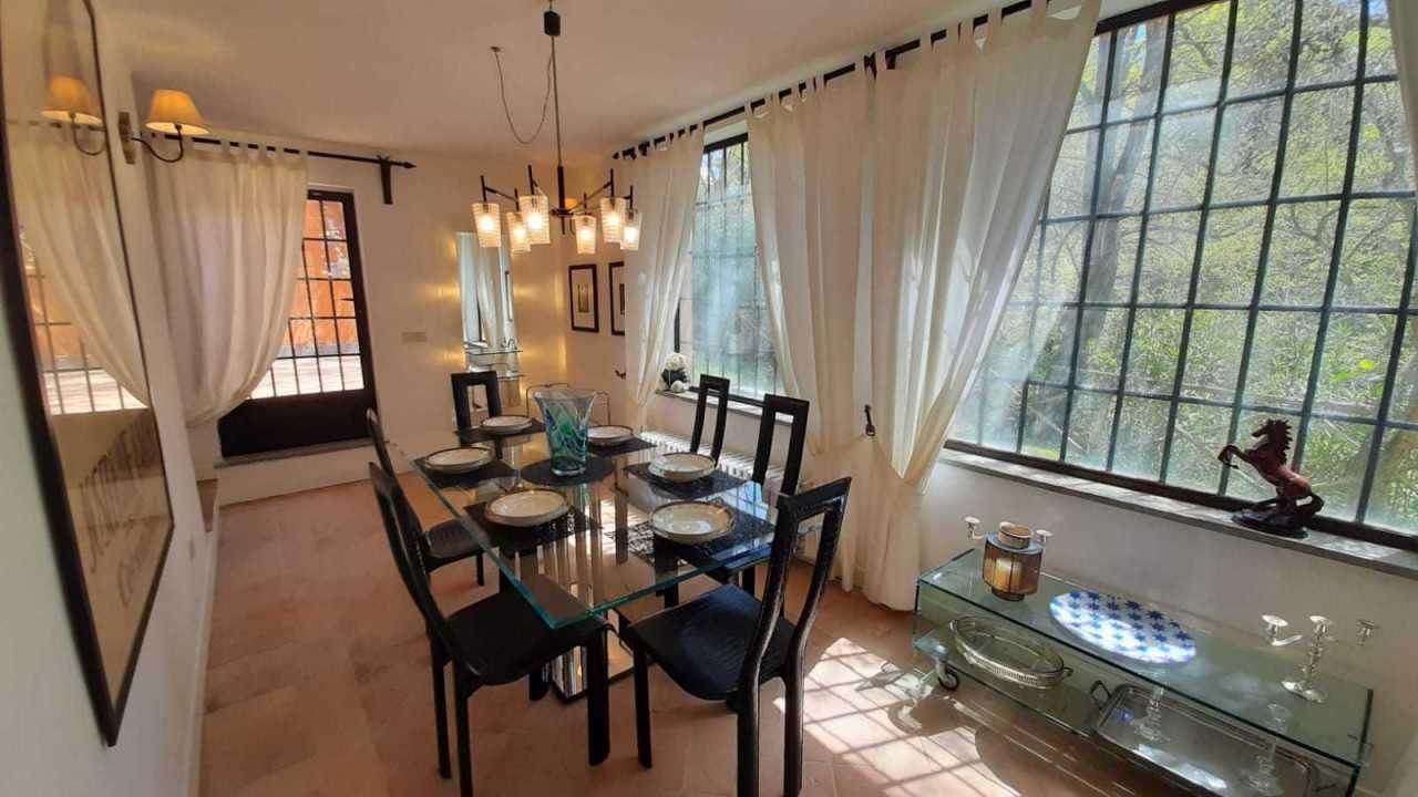 casa indipendente in vendita a Baschi