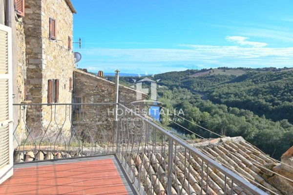 casa indipendente in vendita a Baschi