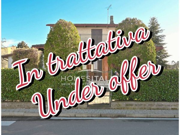 casa indipendente in vendita a Baschi
