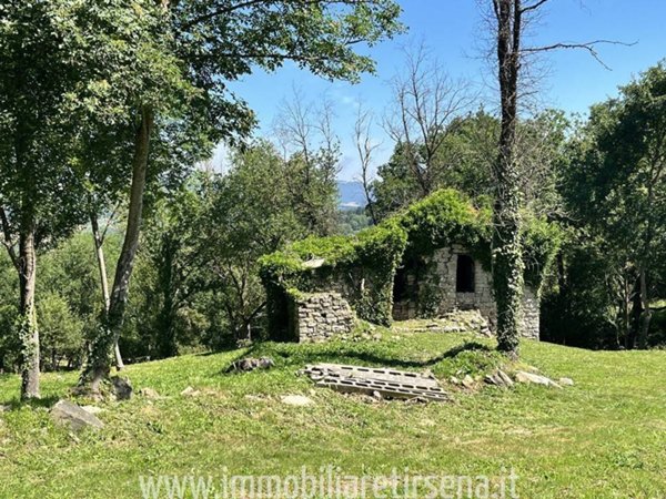 casa indipendente in vendita a Baschi