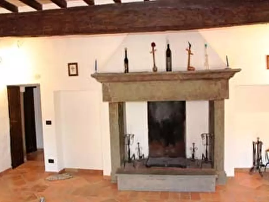 casa indipendente in vendita a Baschi