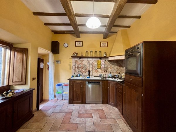 appartamento in vendita a Baschi