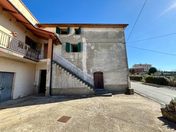 appartamento in vendita a Baschi