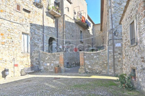 appartamento in vendita a Baschi