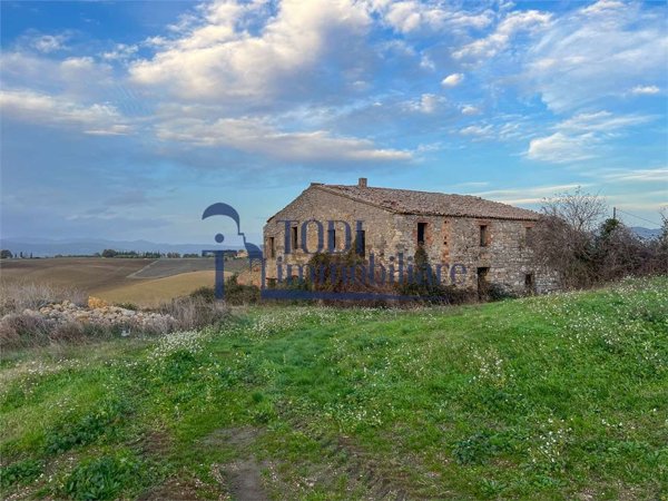 casa indipendente in vendita a Baschi