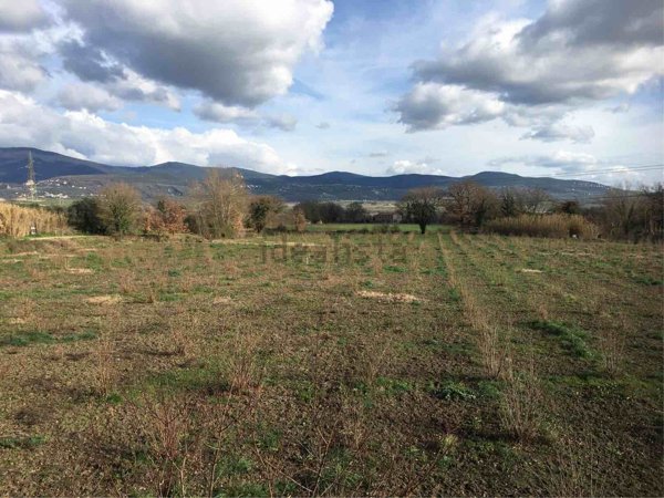 casale in vendita a Baschi