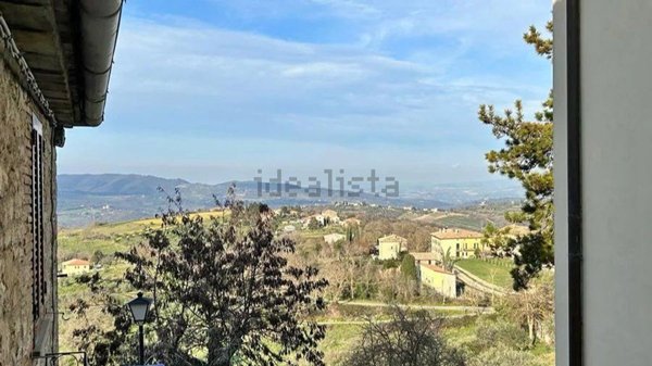 appartamento in vendita a Baschi