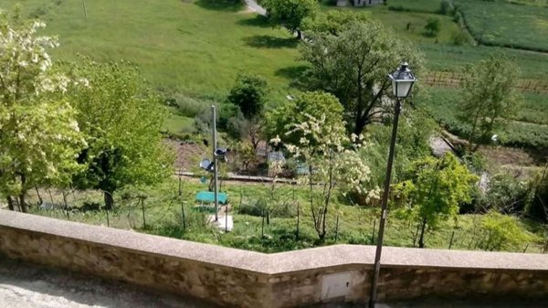 appartamento in vendita a Baschi