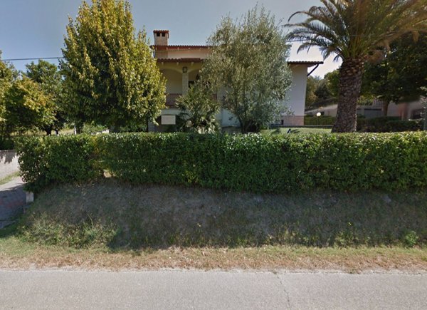 casa indipendente in vendita a Baschi