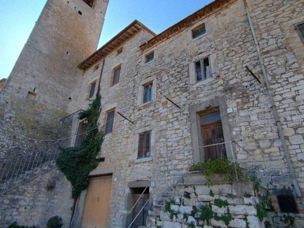 casa indipendente in vendita a Baschi