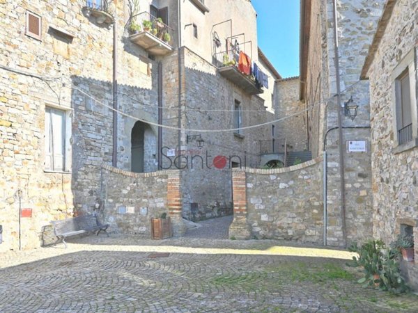 appartamento in vendita a Baschi