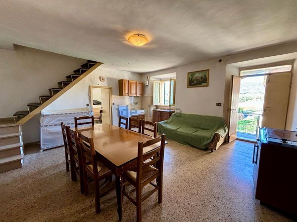 appartamento in vendita a Baschi