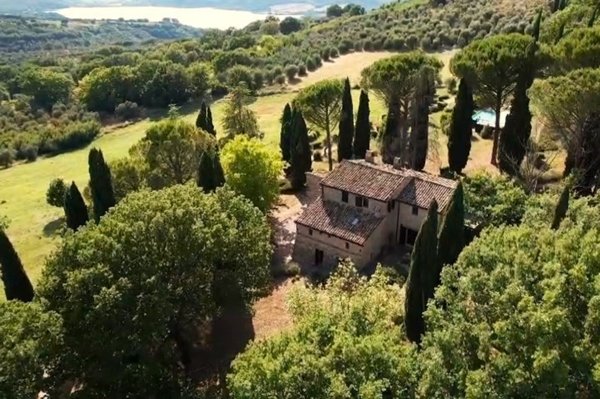 casale in vendita a Baschi