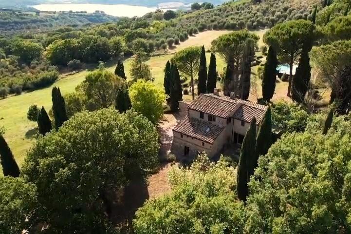 casa indipendente in vendita a Baschi