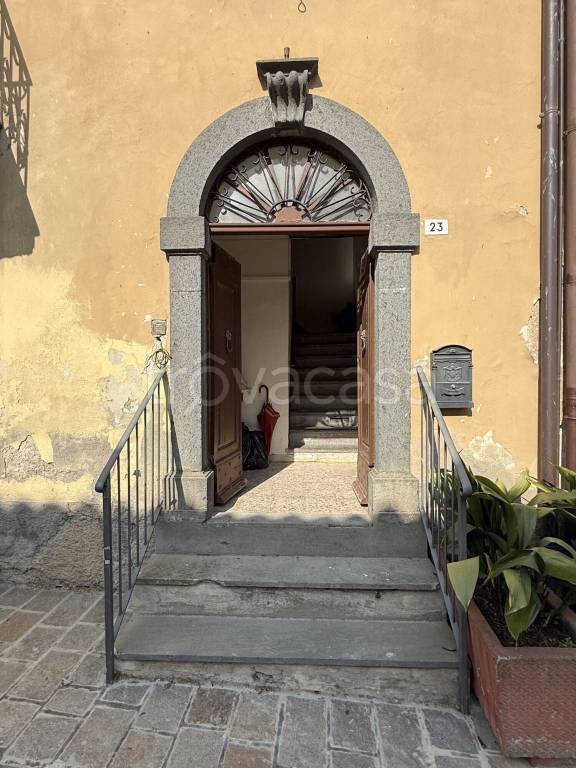 casa indipendente in vendita a Baschi